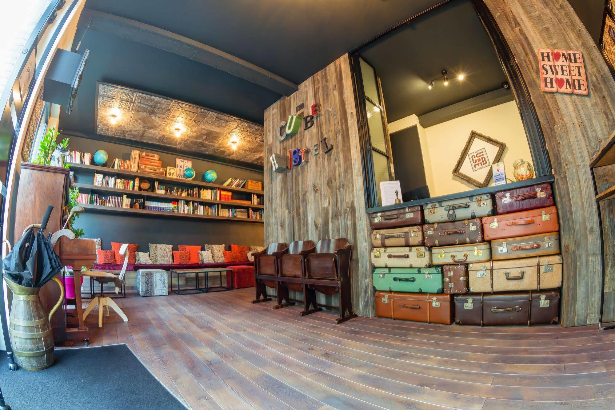 Cube Hostel Leuven Kültér fotó